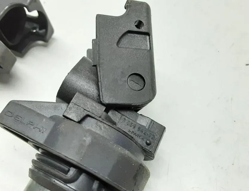 BMW 3 Series E90/E91/E92/E93 (2004-2013) Vysokonapäťová zapalovacia cievka 7559842 33730138