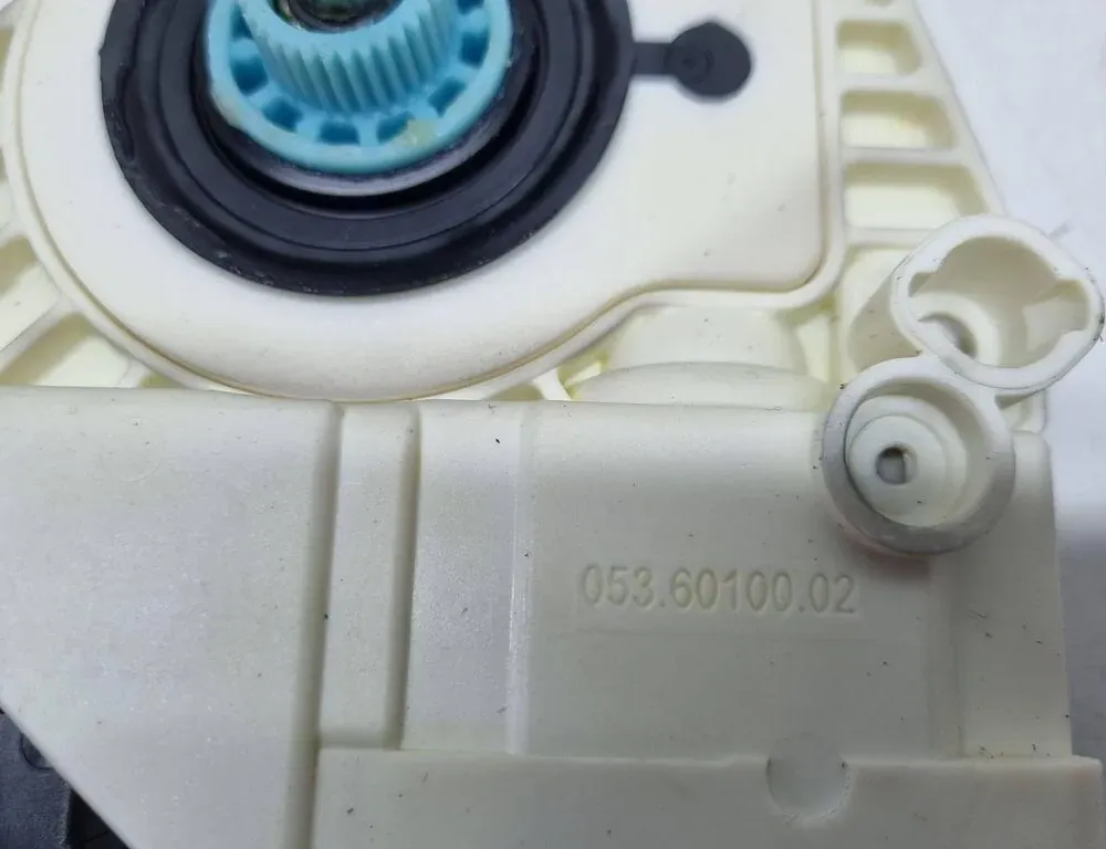 AUDI A4 B8/8K (2011-2016) Rear Left Door Window Control Motor 0536010002 33738586