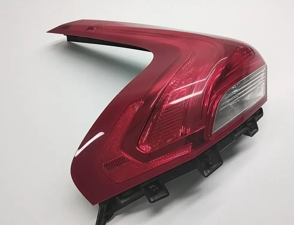 VOLVO V40 2 generation (2012-2020) Ľavé zadné koncové svetlo 31395844 33719792