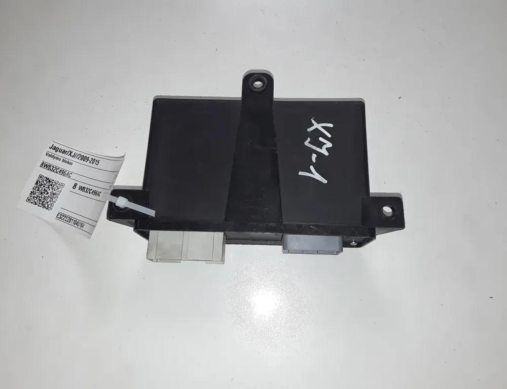 JAGUAR XJ 4 generation (X351)  (2015-2020) Other Control Units 8W832C496AC 34482800