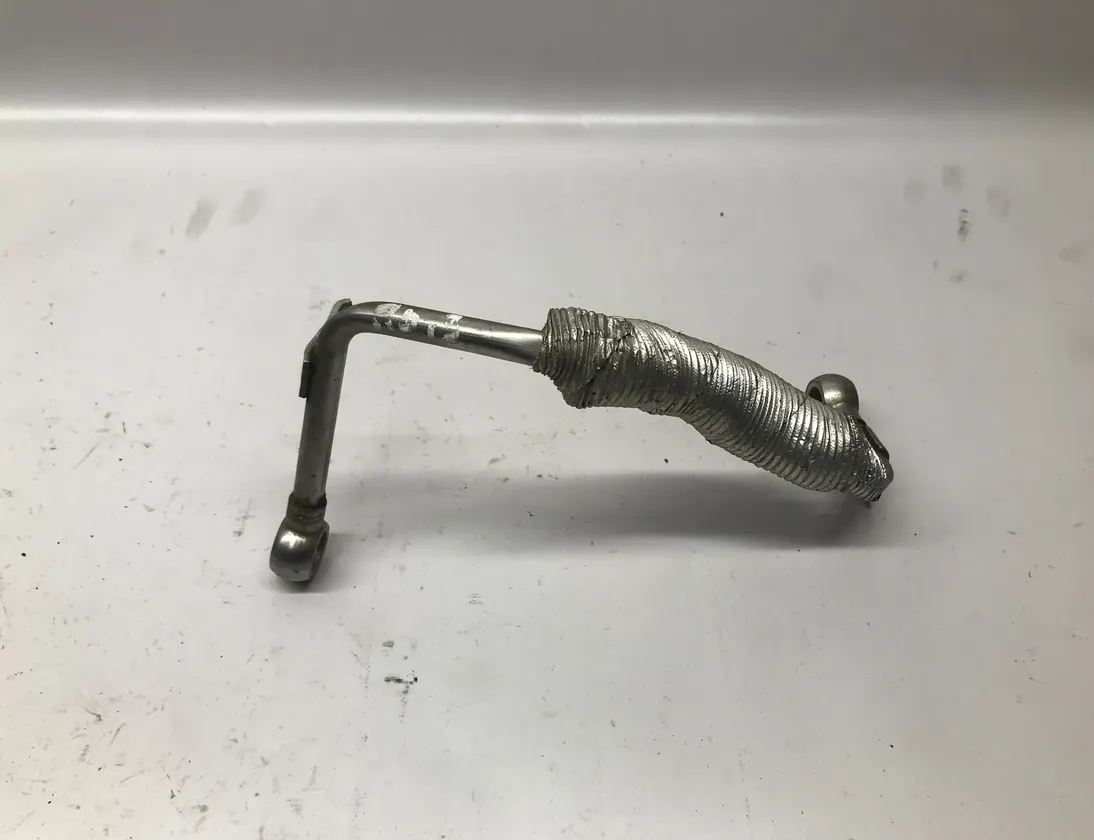 VOLKSWAGEN Golf 7 generation (2012-2024) Turbínová mazacia rúrka 06j497h 13877096