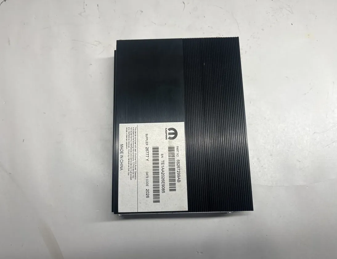 DODGE Charger LD (2010-2024) Усилитель звука 68267299AB 26954551