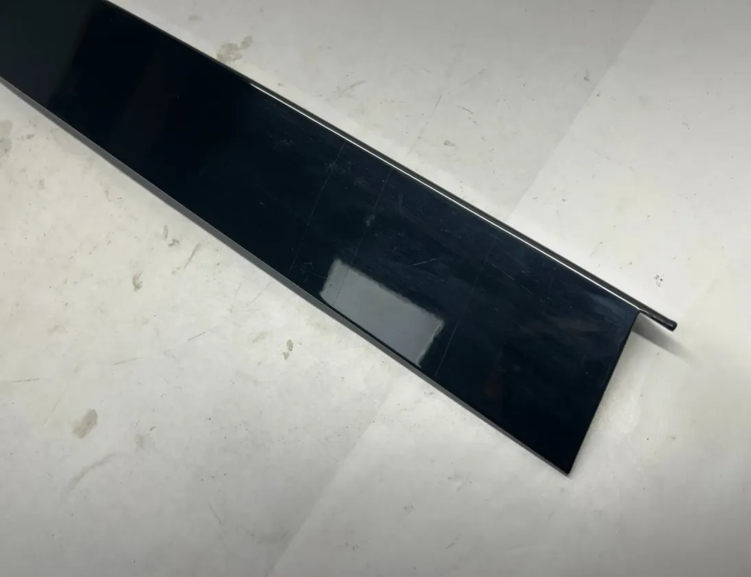 MERCEDES-BENZ GL-Class X166 (2012-2015) Pravé zadné dvere vertikálne lemy A1668700287 31962751