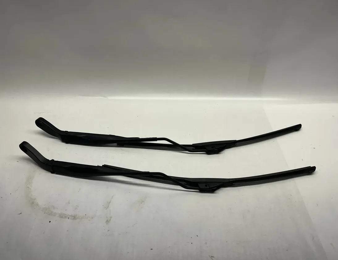 RAM Ram 4 generation (2008-2023) Front Wiper Arms 89813812,89813805,24569 32095808