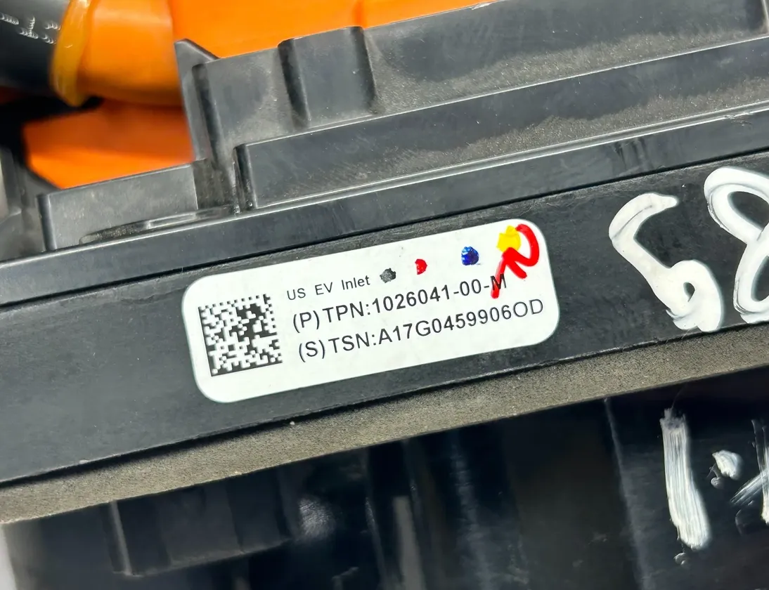 TESLA Model X 1 generation (2015-2024) Аккумуляторный кабель 1026041-00-M,102604100M,1045978-10-F,104597810F,1054074-00-C,105407400C,1067677-00-C,106767700C 34157929