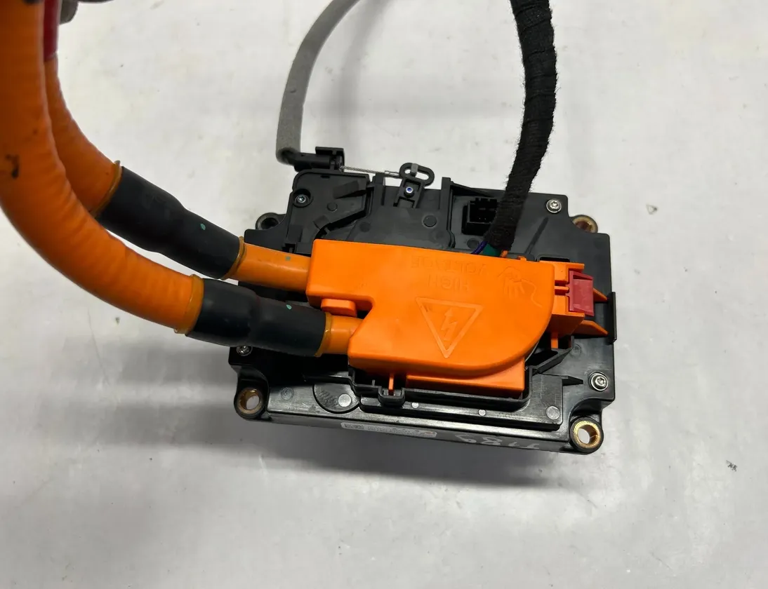 TESLA Model X 1 generation (2015-2024) Аккумуляторный кабель 1026041-00-M,102604100M,1045978-10-F,104597810F,1054074-00-C,105407400C,1067677-00-C,106767700C 34157929