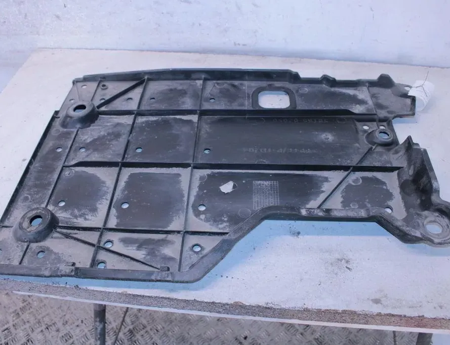 TOYOTA Auris 2 generation (2012-2015) Защита днища правая 5816502050 33276593