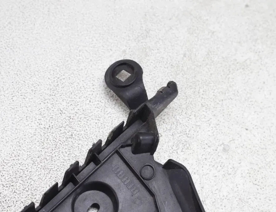 AUDI A3 8V (2012-2020) Держатель заднего бампера правый 8V5807378 33276977