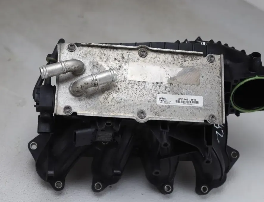 SEAT Ibiza 4 generation (2008-2017) Sacia potrubie 03F145749B 33277300