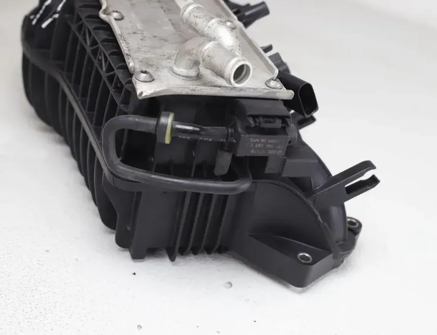 SEAT Ibiza 4 generation (2008-2017) Sacia potrubie 03F145749B 33277300