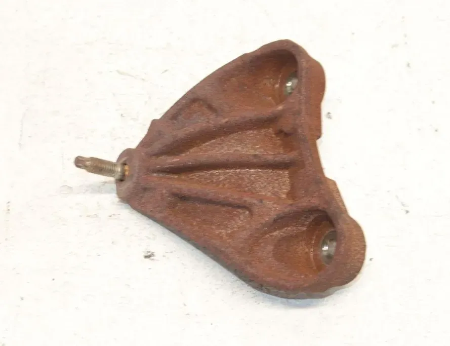 CITROËN C5 2 generation (2008-2017) Držiak výfukového závesu 9801233180 33278476