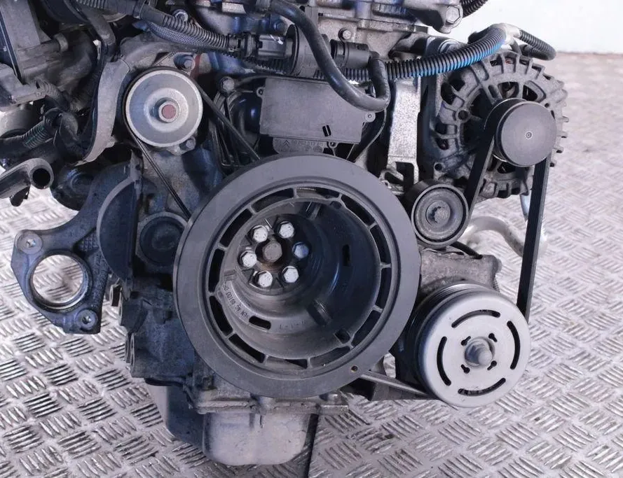 PEUGEOT 308 T9 (2013-2021) Двигатель HN02 33282525