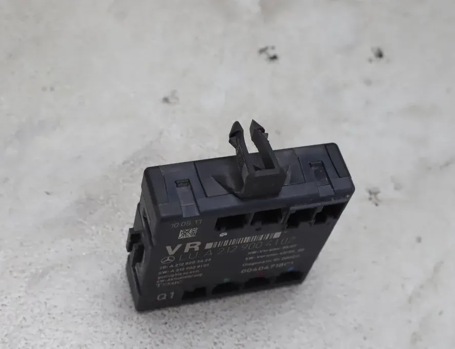 MERCEDES-BENZ C-Class W204/S204/C204 (2004-2015) Rear Right Door Control Unit A2129004102 33283541