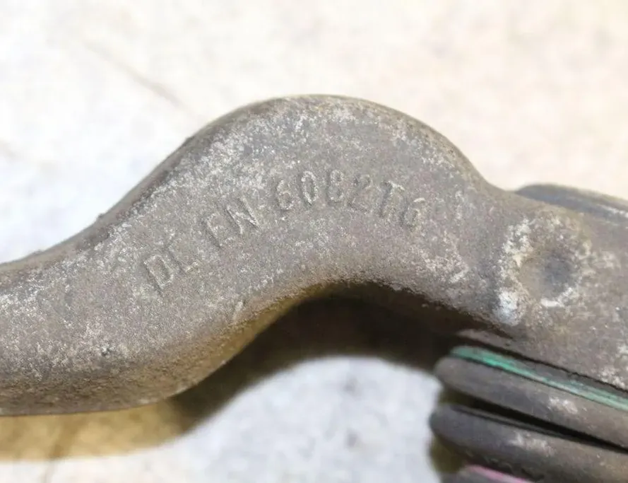 BMW 3 Series E90/E91/E92/E93 (2004-2013) Передняя правая изогнутая вилка 33287543