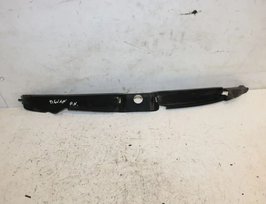 VOLKSWAGEN Tiguan 1 generation (2007-2017) Завершение крыла 5N0821111 33294656