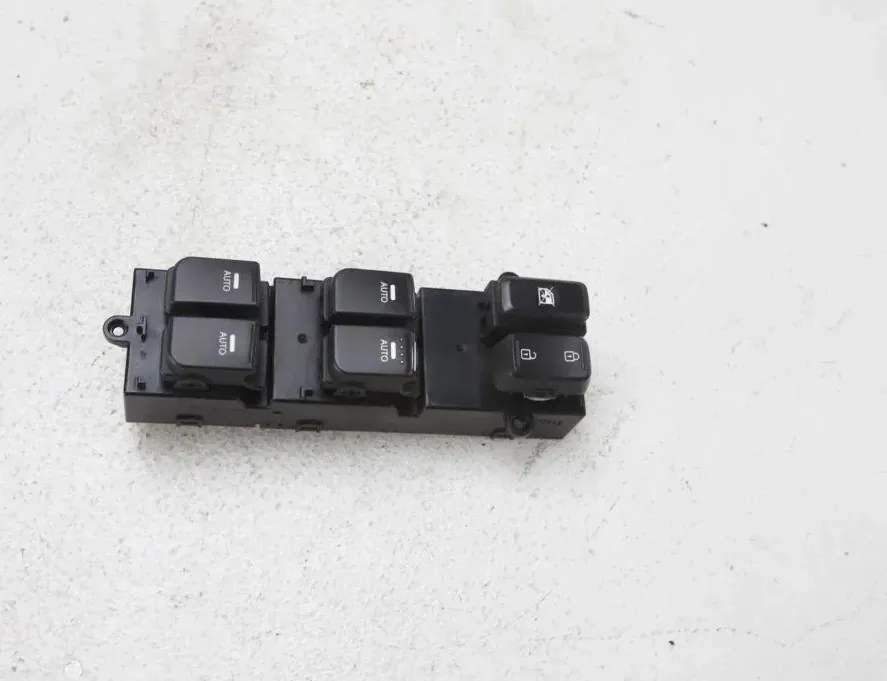 KIA Optima 3 generation (2010-2015) Кнопка стеклоподъемника задней правой двери 93570-2T920,935702T920 33295983