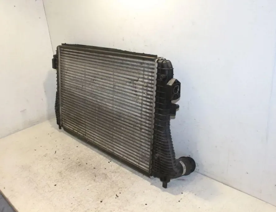 SKODA Octavia 2 generation (2004-2013) Intercooler radiátor 1K0145803BN 33296638