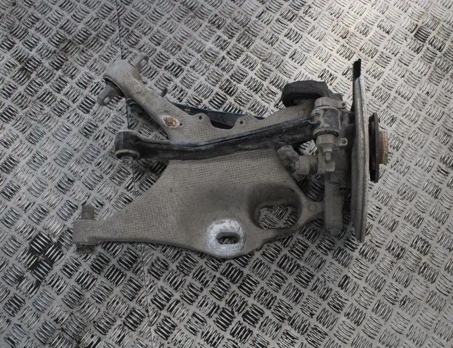 VOLVO XC60 2 generation (2017-2024) Rear Left Wheel Hub 32246511 33298640