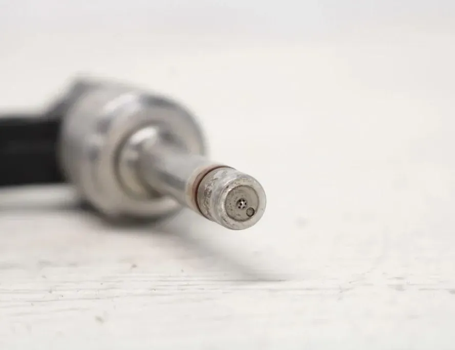 VOLKSWAGEN Tiguan 1 generation (2007-2017) Palivový vstrekovač 03C906036M 33300755