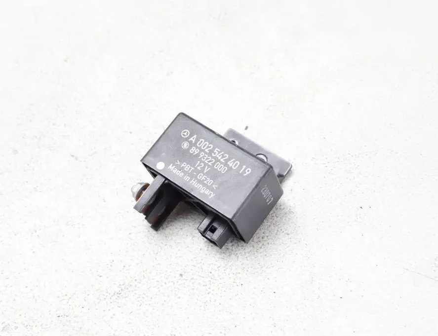 VOLKSWAGEN Crafter 1 generation (2006-2016) Safety Battery Terminal (SBK) A0025424019 33304528