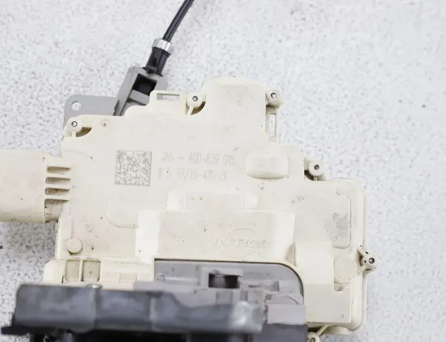 AUDI Q3 F3 (2018-2024) Zámok ľavých zadných dverí 4G0839015 33306523