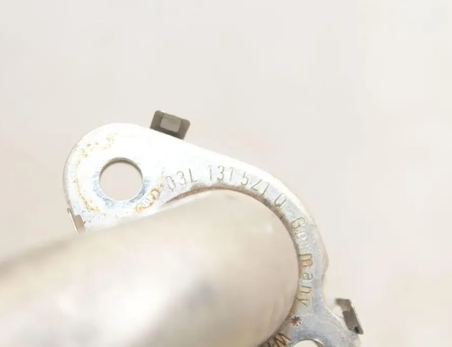 VOLKSWAGEN Transporter T5 (2003-2015) Трубка рециркуляции отработавших газов 03L131521Q 33306639