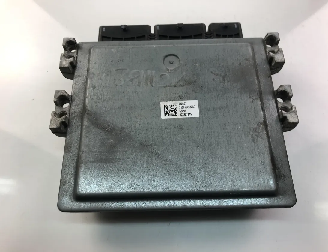 RENAULT Megane 3 generation (2008-2020) Блок управления двигателем S180153104A,237102426R 23449069