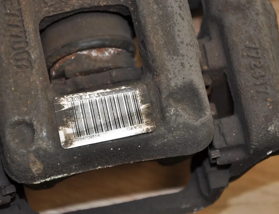 PEUGEOT 308 T9 (2013-2021) задний правый суппорт 9800229080 24702846