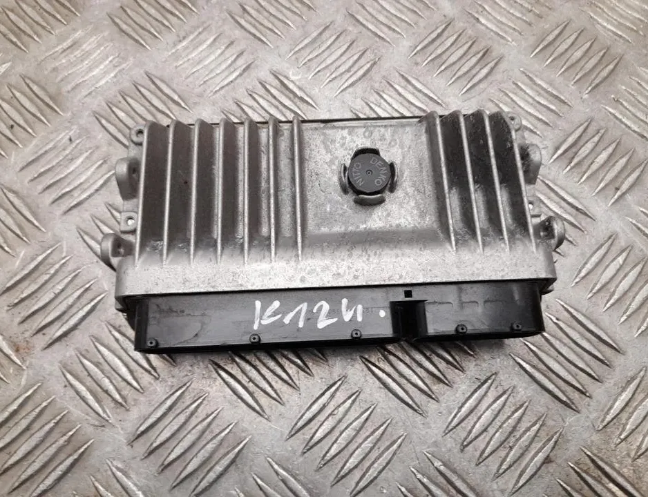 TOYOTA Prius 4 generation (XW50) (2015-2023) Блок управления двигателем 8966147C00 32029432