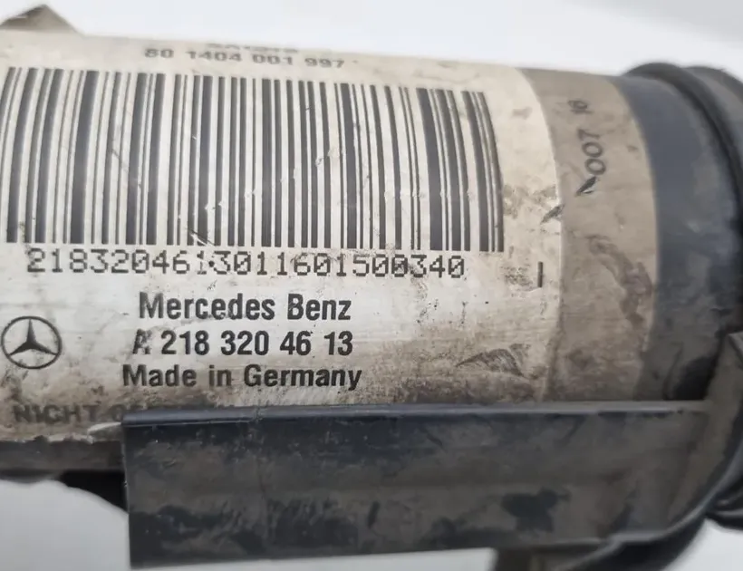 MERCEDES-BENZ CLS-Class C218/X218 (2011-2017) Pravý predný tlmič nárazov A2183204613 33561226