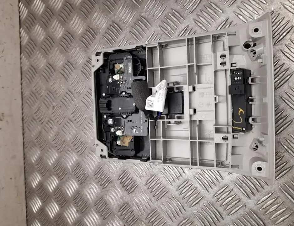 VOLKSWAGEN Passat B8 (2014-2023) Освещение салона 5TA947105C,5G0867489B 33577602