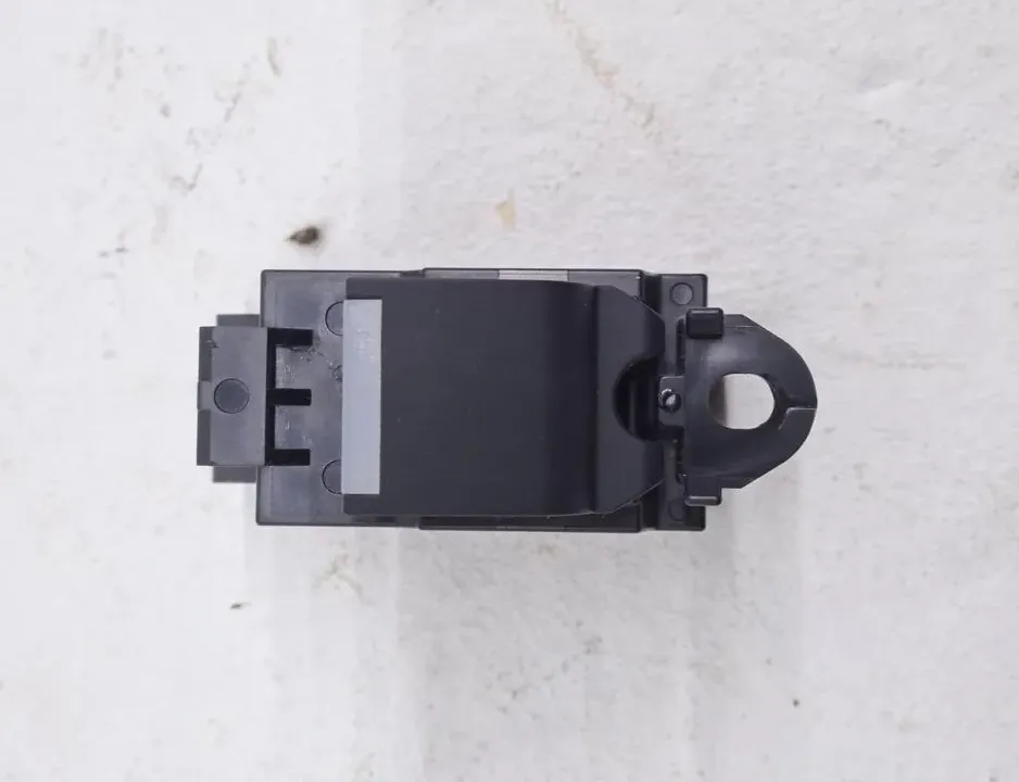 LAND ROVER Range Rover Velar 1 generation (2017-2024) Vypínač ľavého okna predných dverí FK7214717AB 33611596