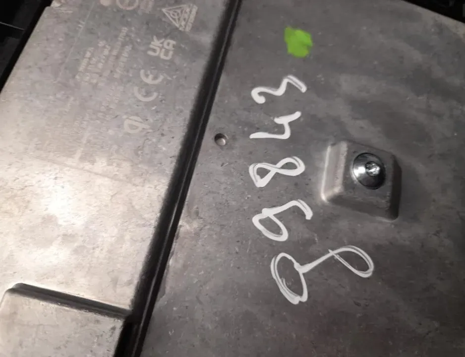 TESLA Model 3 1 generation (2017-2024) Wireless charging station 176181000C 33688124