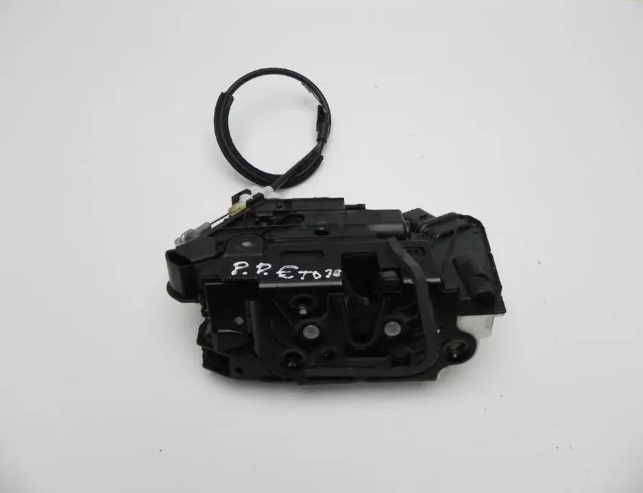 SKODA Fabia 2 generation  (2010-2014) Pravý predný dverový zámok 5N1837016C 33728663