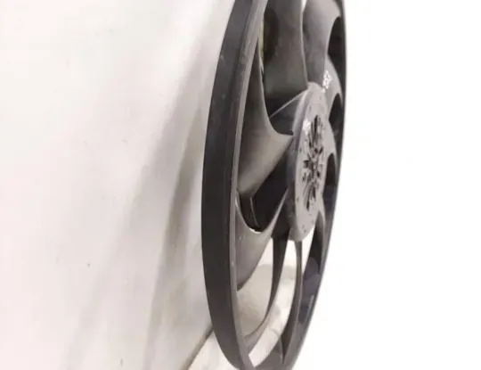 MASERATI Levante 1 generation (2016-2024) Вентилятор радиатора 500139702,500139702,0006871 33777960