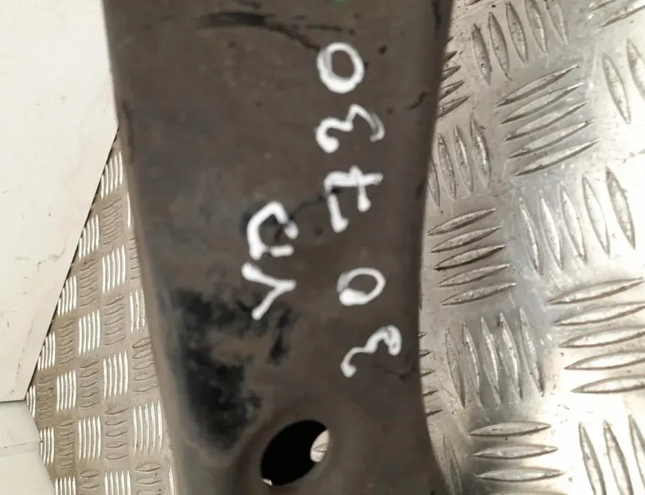 TOYOTA Prius 4 generation (XW50) (2015-2023) Нижний рычаг передний левый 05555 34512548