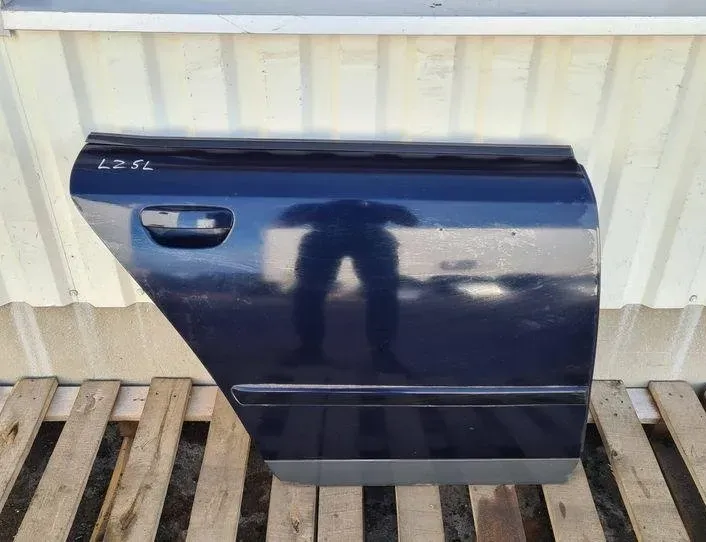 AUDI A4 B6/8E (2000-2005) Pravé zadné dvere LZ5L,8E0833348,8E0971687B 23946511