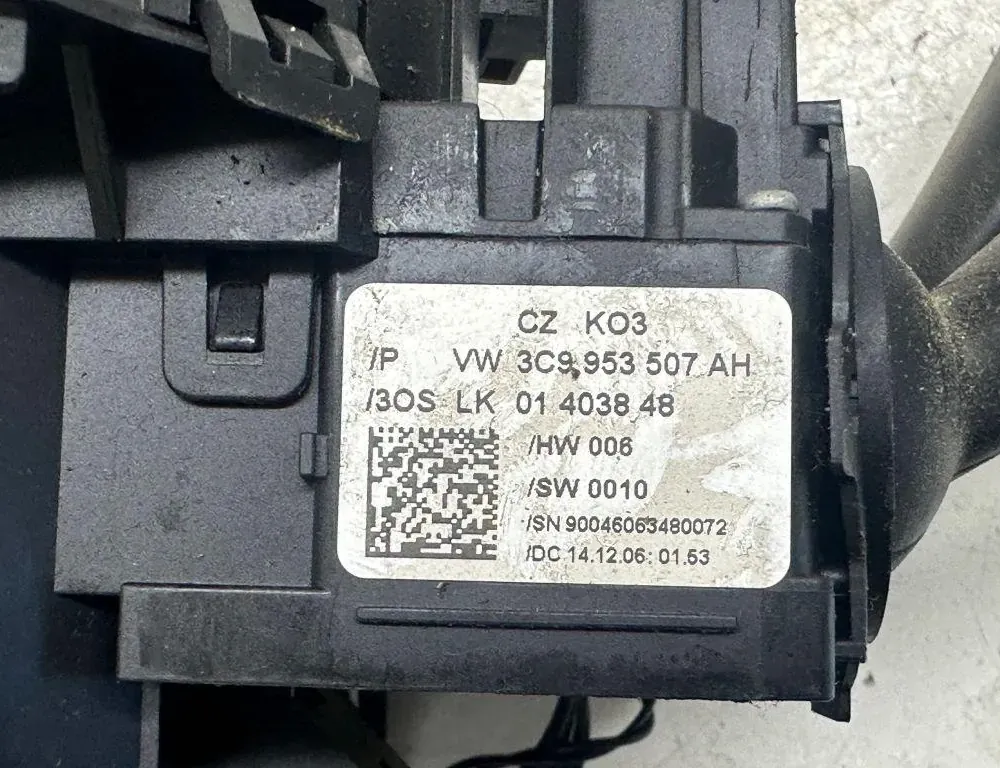 VOLKSWAGEN Passat B7 (2010-2015) Подрулевой переключатель 3C9953513C 33814857