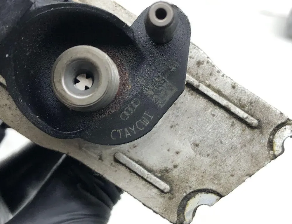 AUDI A6 C6/4F (2004-2011) Комплект Форсунки 059130755S 33820402