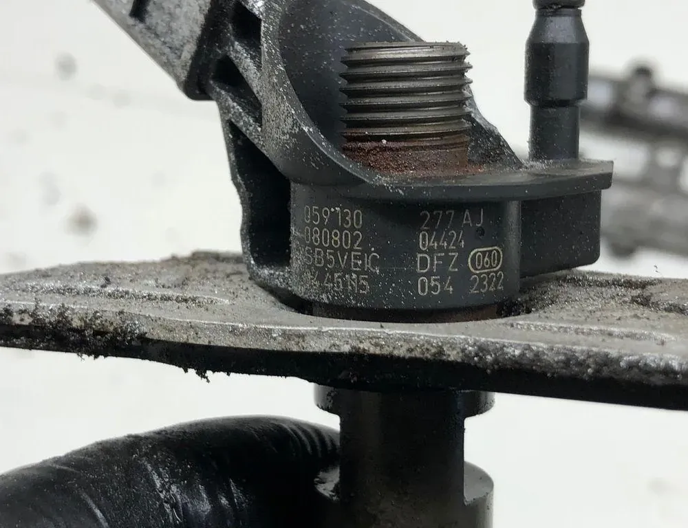 AUDI A6 C6/4F (2004-2011) Комплект Форсунки 059130755S 33820402