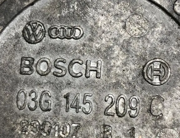 VOLKSWAGEN Passat B7 (2010-2015) Вакуумный насос 03G145209C 33825751