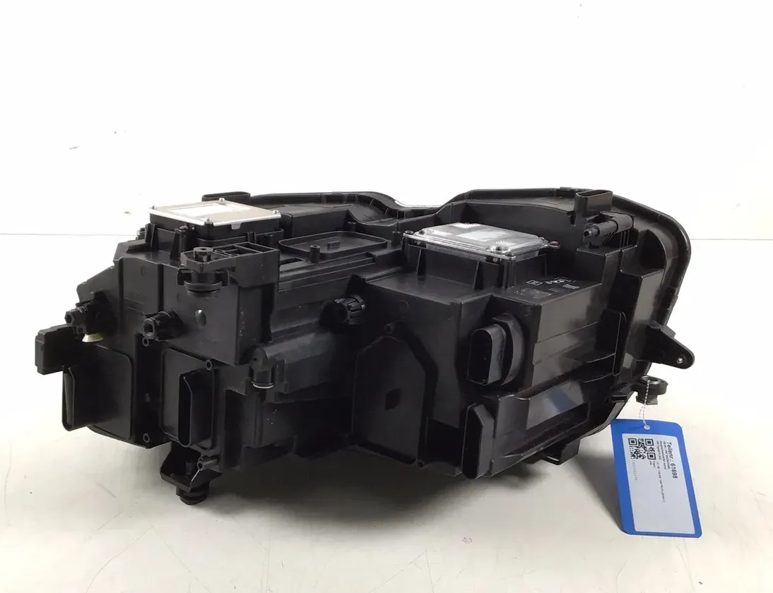 VOLKSWAGEN Tiguan 2 generation (2016-2024) Pravé predné svetlo 5NC941036D 34277557