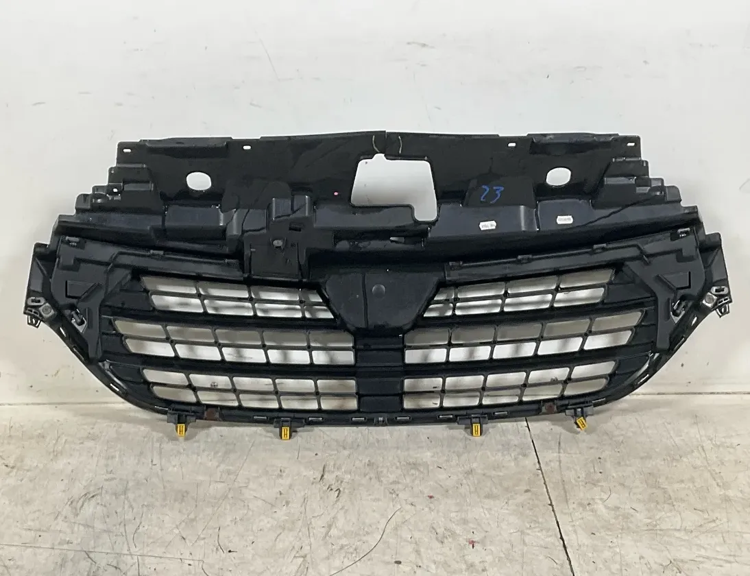 RENAULT Trafic 3 generation (2014-2023) Rádiátorová mriežka 623105226R 34492084