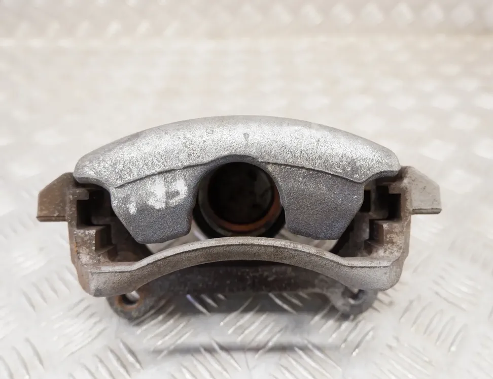 VOLKSWAGEN Tiguan 2 generation (2016-2024) Front Left Brake Caliper 33586563
