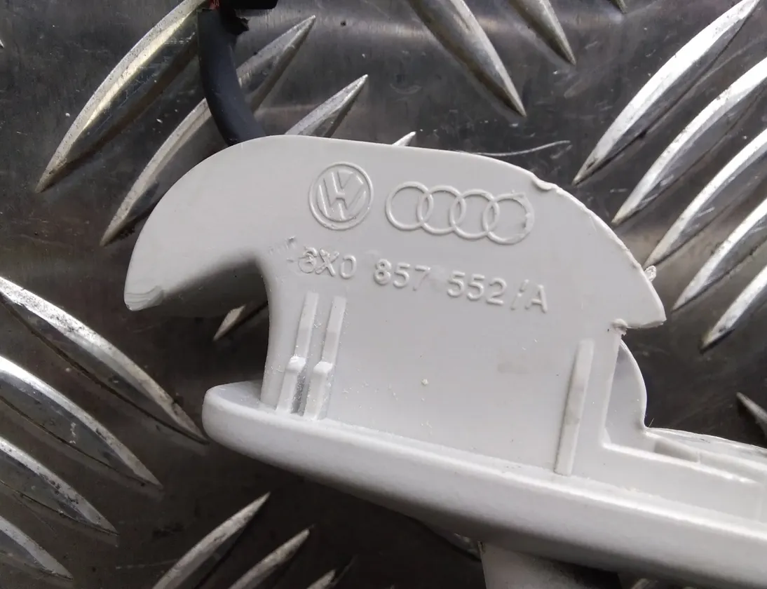 VOLKSWAGEN Passat B5 (1996-2005) Pravý slnečný kozub 6x0857552a,6x0857552 18187527