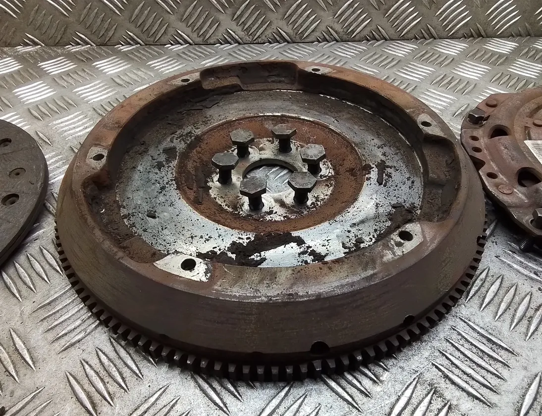 OPEL Zafira B (2005-2010) Spojkový set 9223223,55556347,55556349 22949046