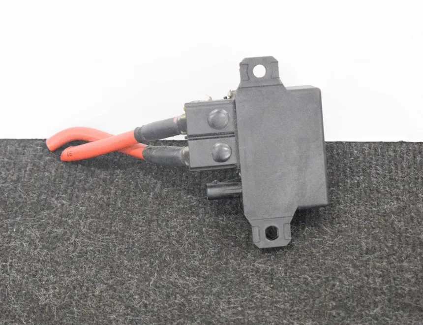 BMW M3 F80 (2013-2020) Štartovacie relé 9198302 10054094