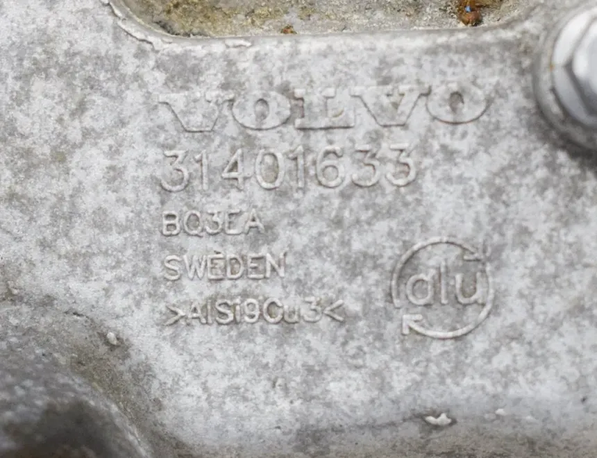 VOLVO XC60 1 generation (2008-2017) Držiak motora pravá strana 31401633 10617644