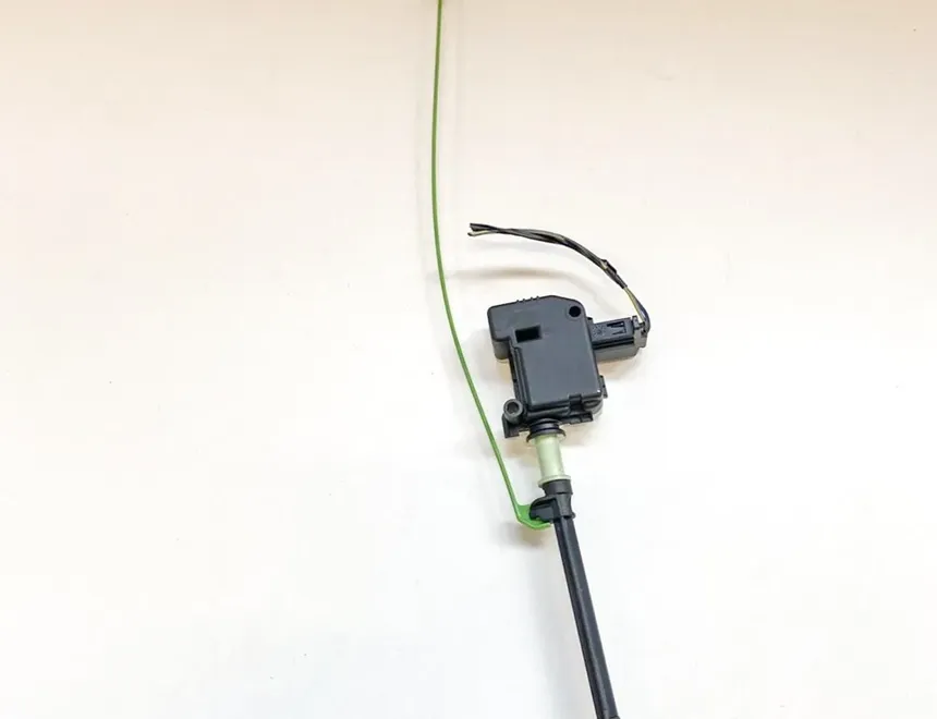 VOLVO V60 1 generation (2010-2020) Замок крышки топливного бака 861131-36 10839517