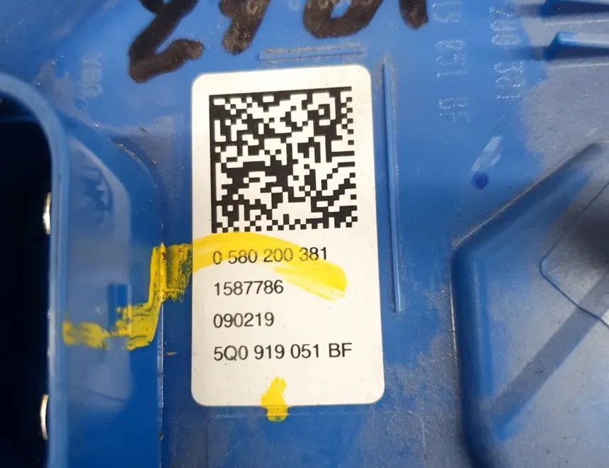 SKODA Karoq 1 generation (2017-2024) Топливный насос 0580200381,5Q0919051BF 11462982